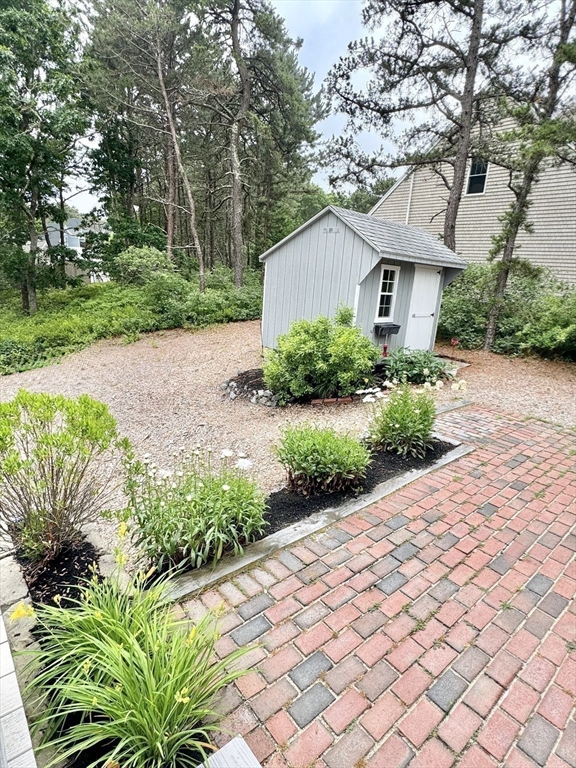 12 Wintergreen Rd