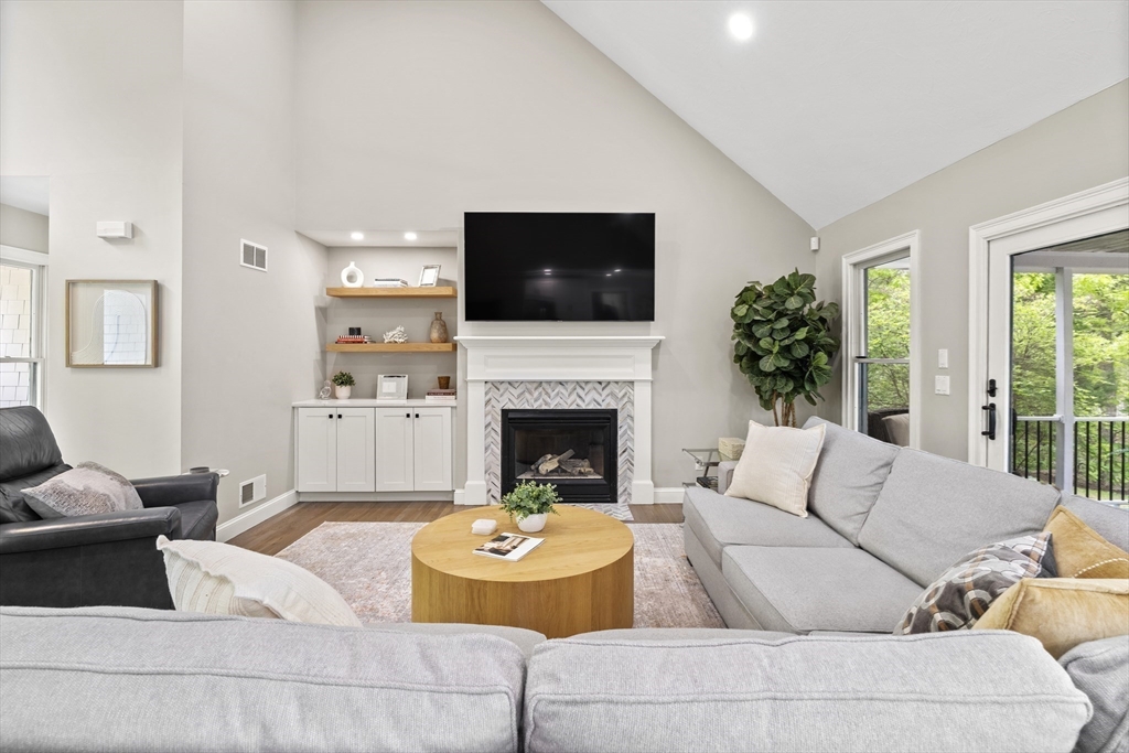 102 Cairn Ridge Rd