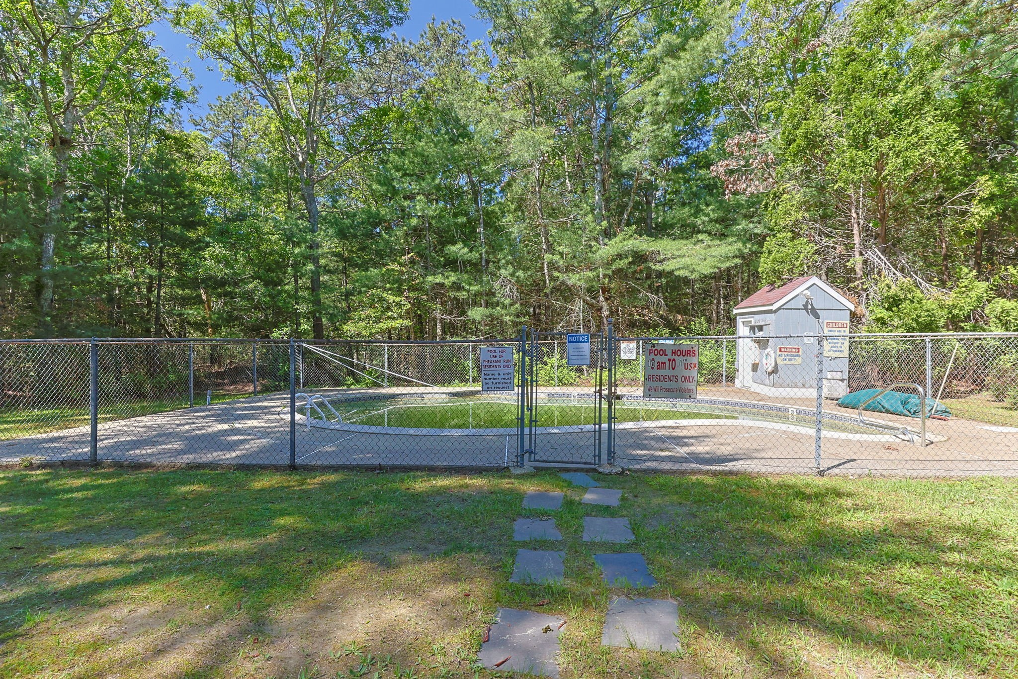 70 Cape Dr # 8B