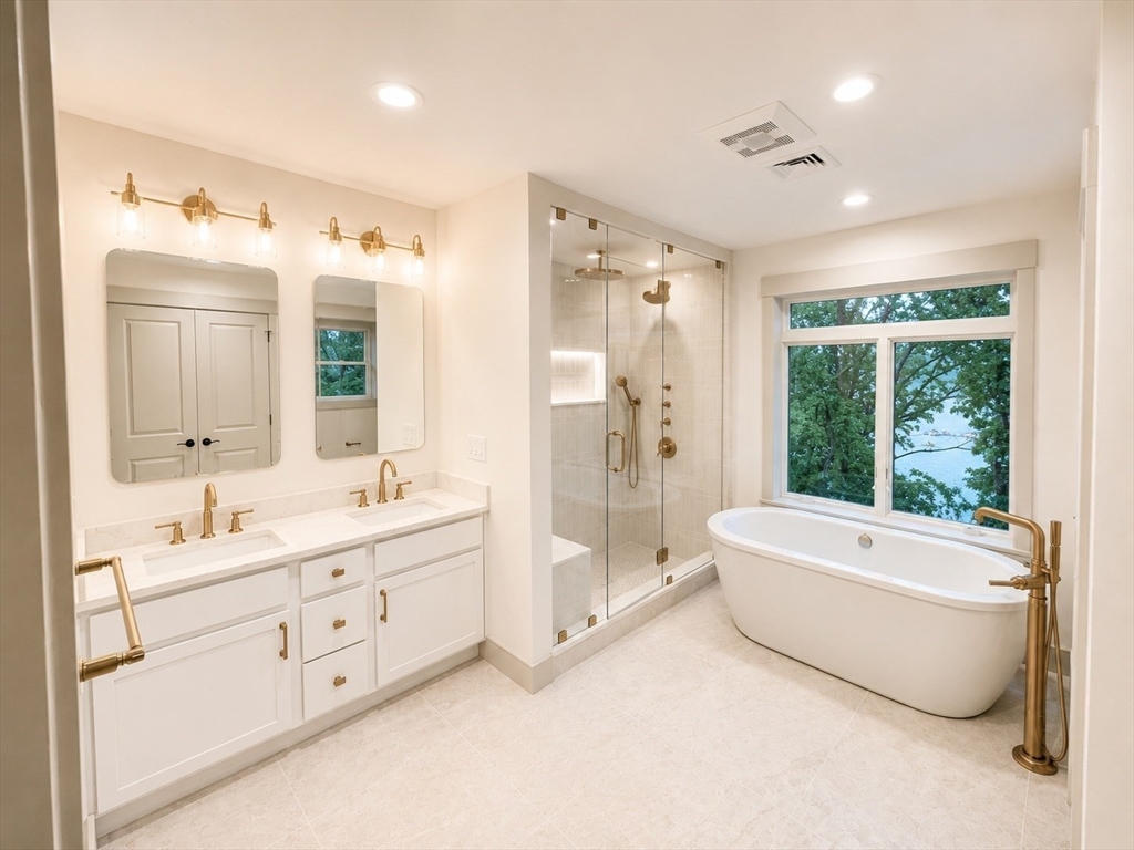 73 Lake Shore Dr