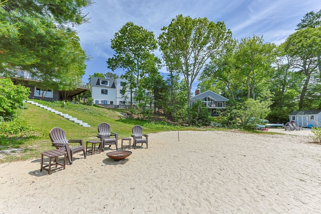 73 Lake Shore Dr