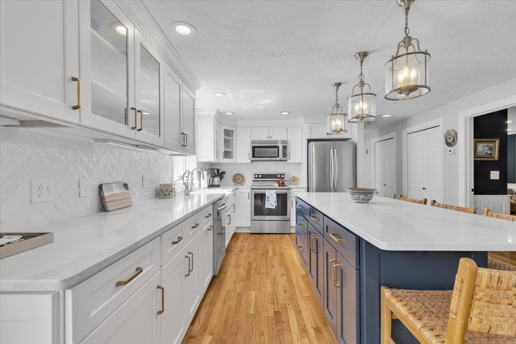 27 Crestview Dr