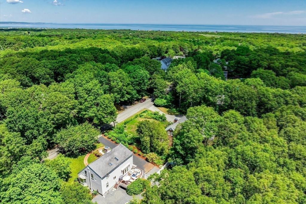 27 Crestview Dr