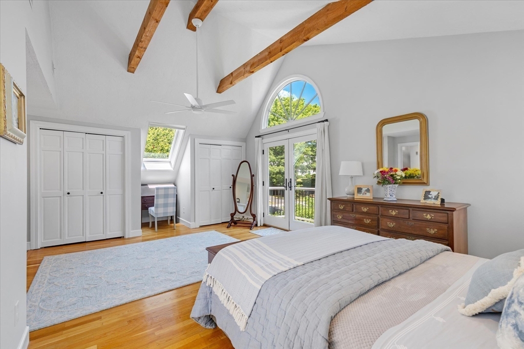 27 Crestview Dr