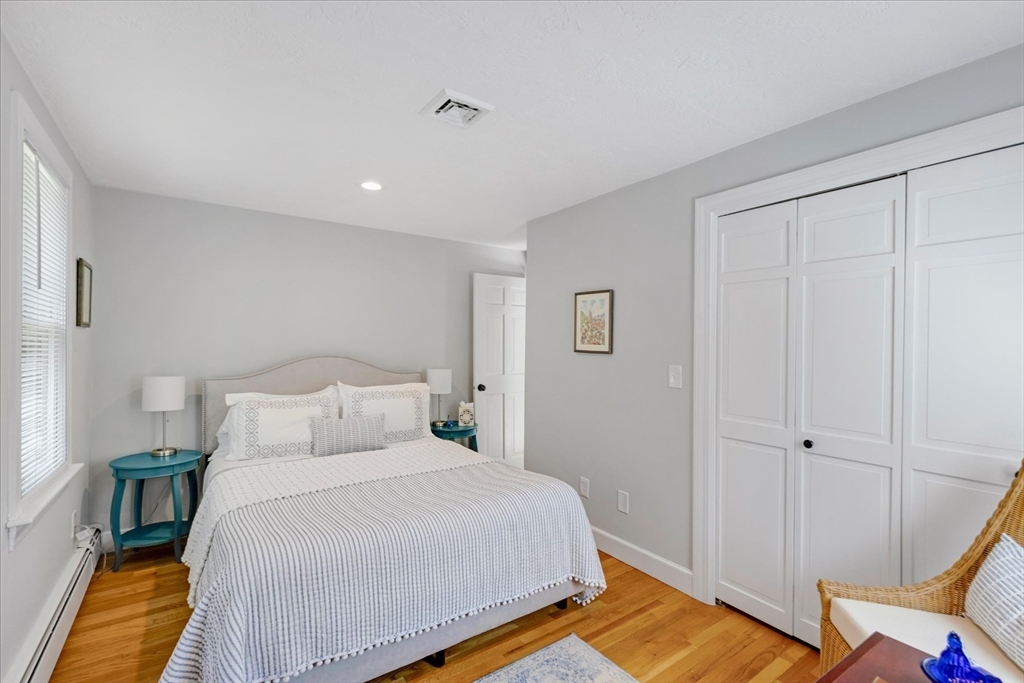 27 Crestview Dr