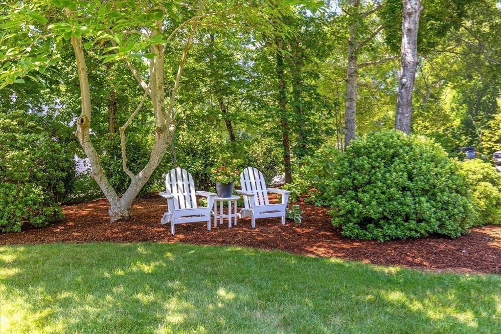 27 Crestview Dr