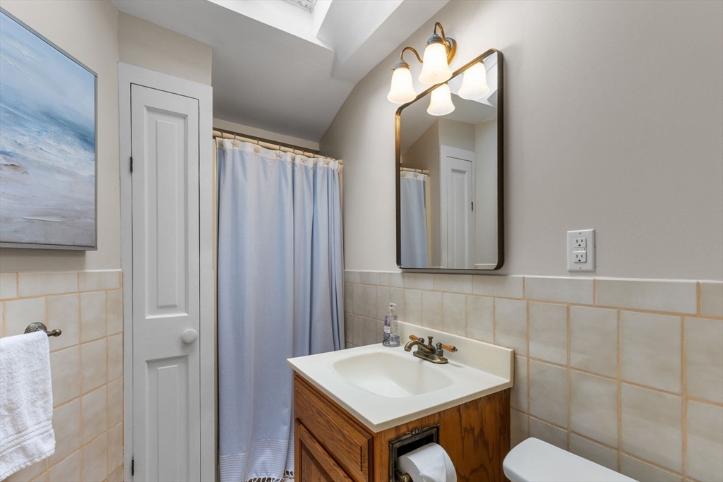 621 W Falmouth Hwy