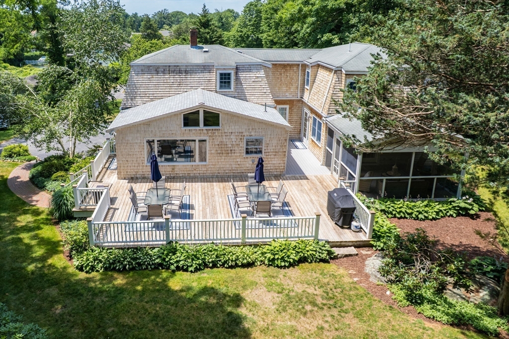 621 W Falmouth Hwy