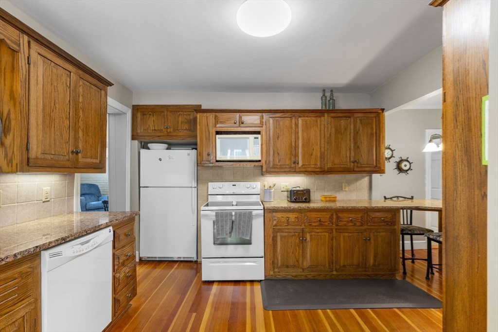 621 W Falmouth Hwy