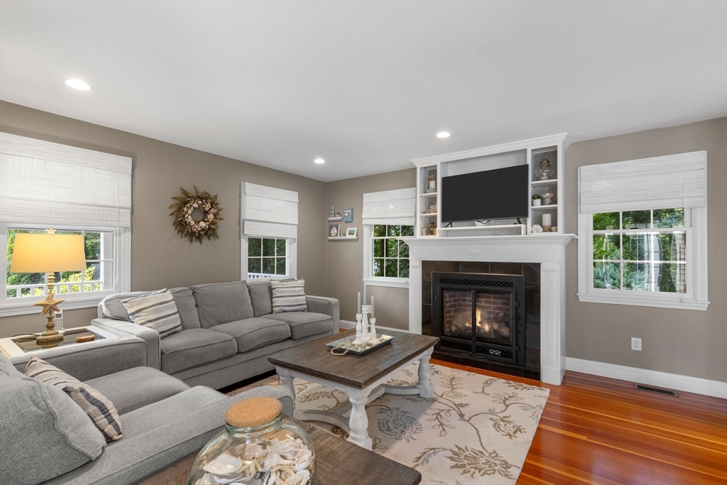 621 W Falmouth Hwy