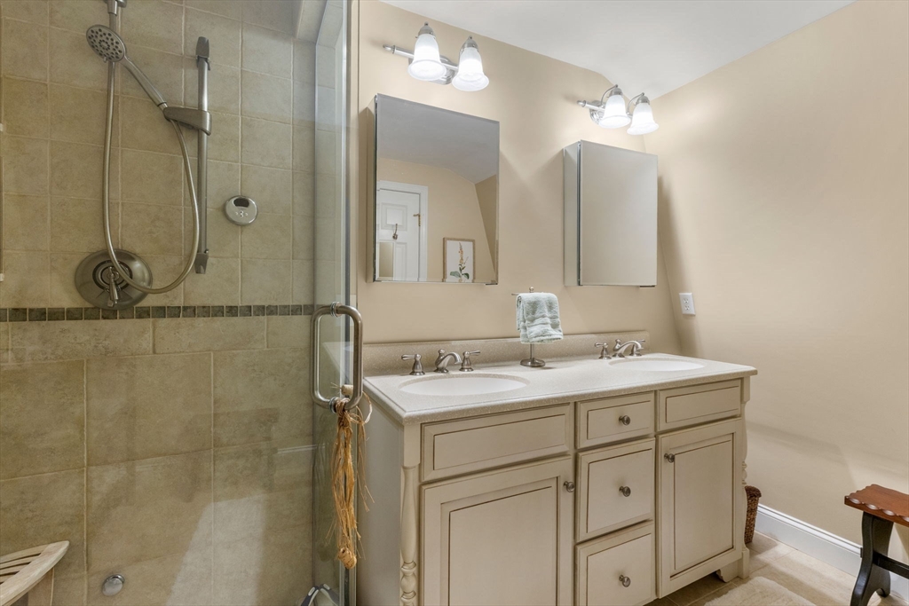 621 W Falmouth Hwy