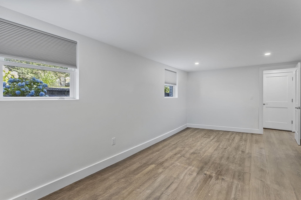 11 Madeline Rd
