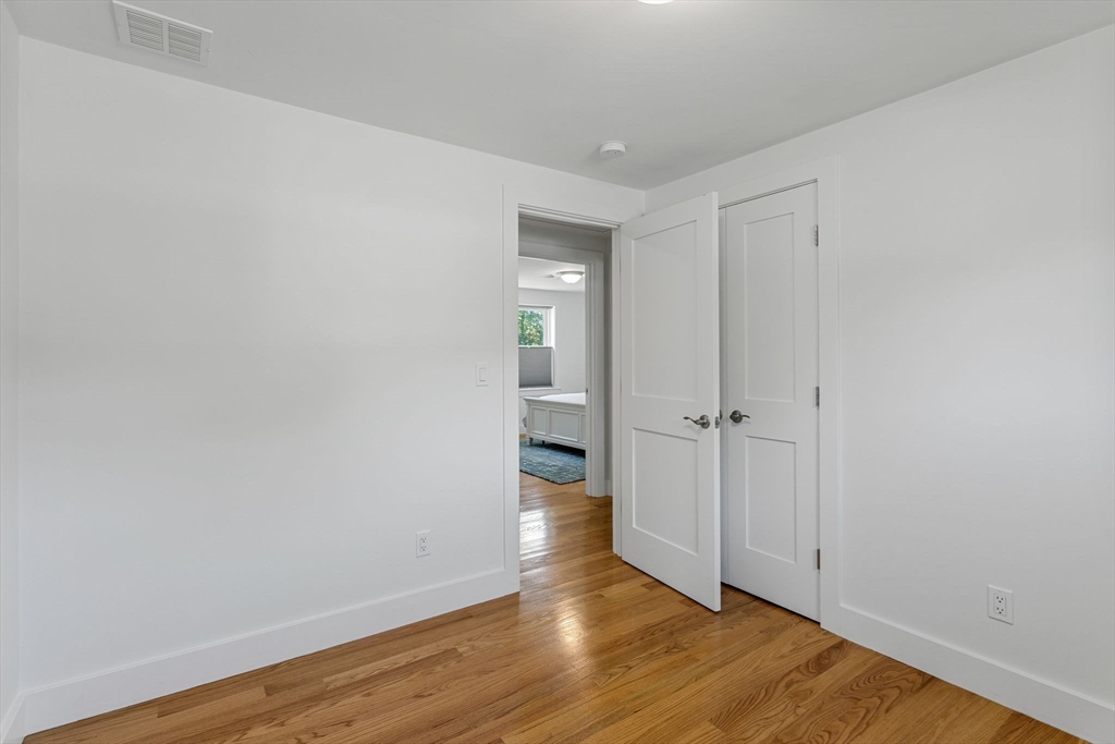 11 Madeline Rd