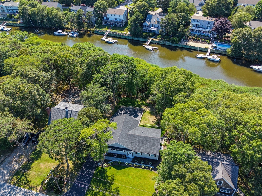 11 Madeline Rd