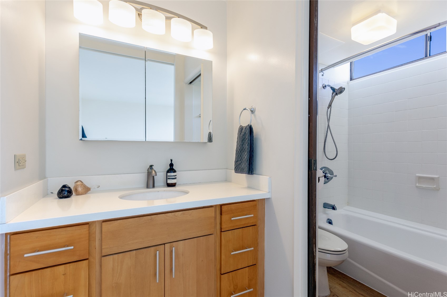 2444 Hihiwai Street 2106
