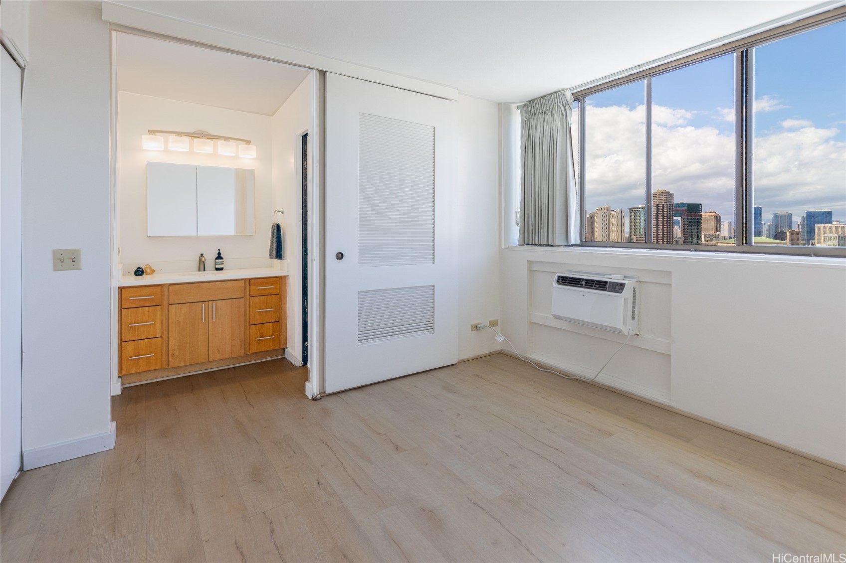 2444 Hihiwai Street 2106