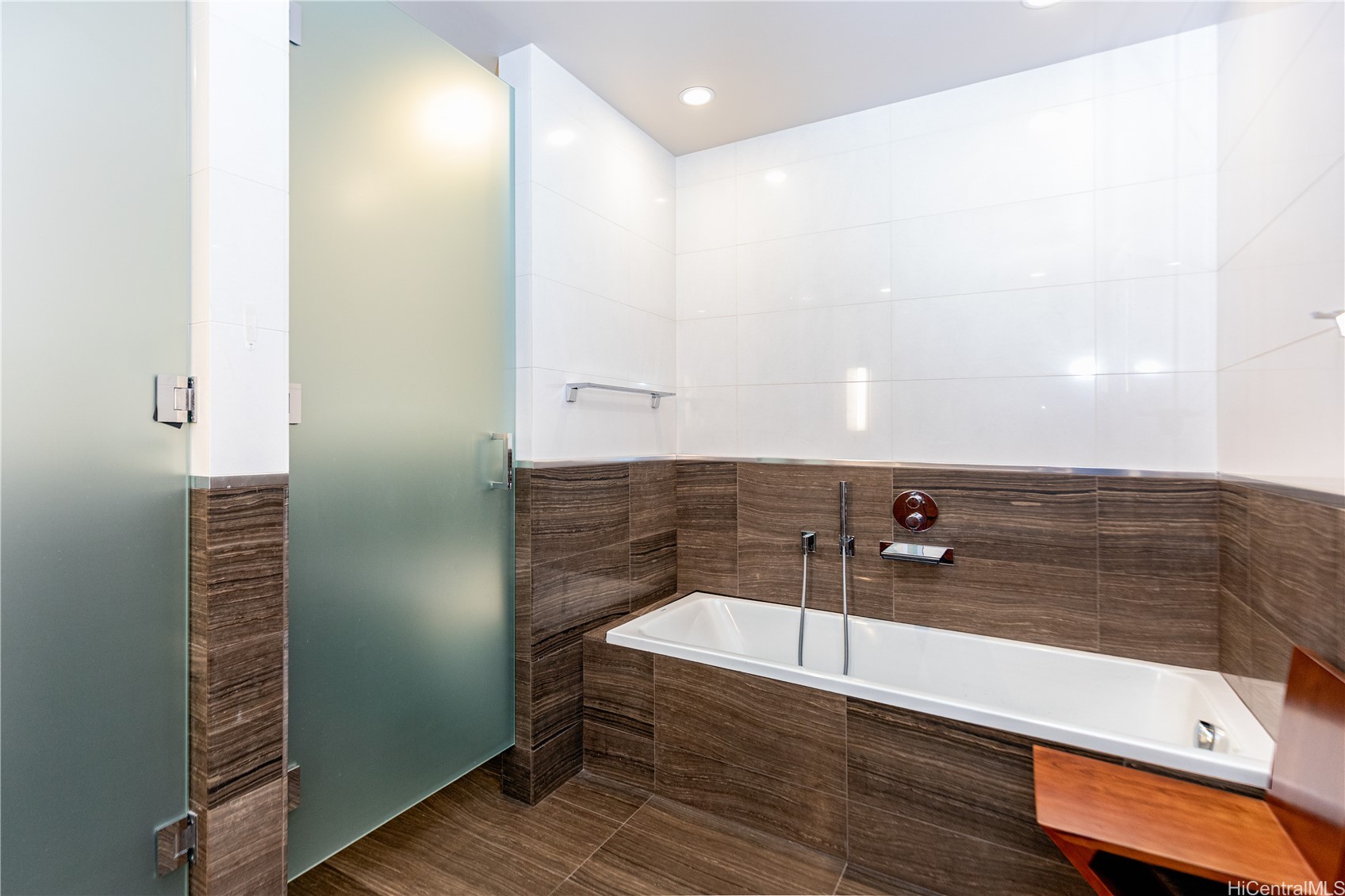 1108 Auahi Street 40