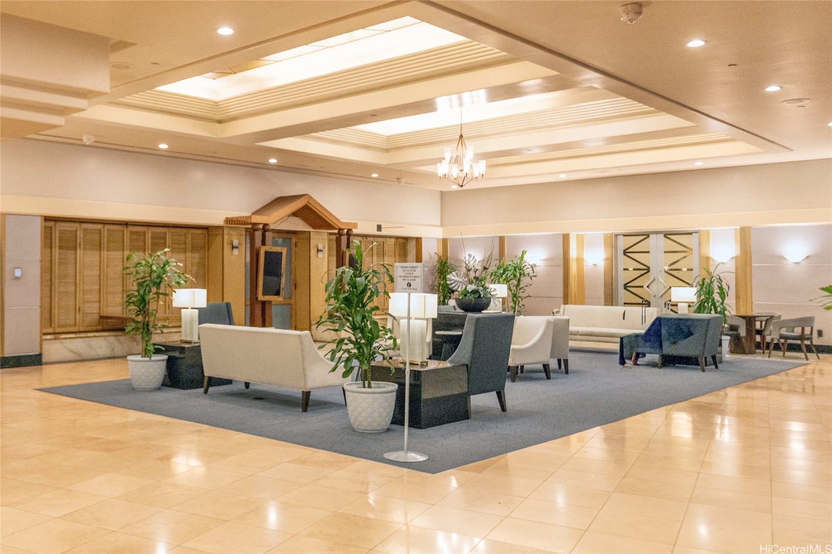 1088 Bishop Street 2001