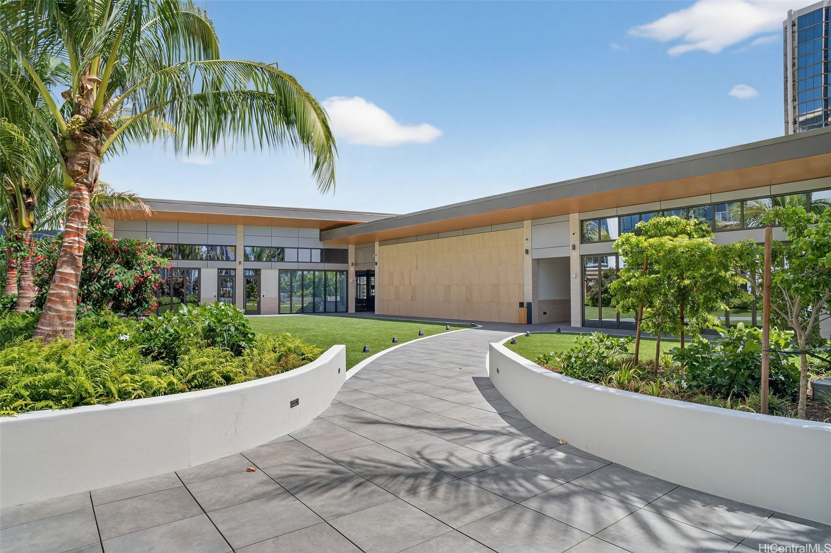 1515 Liona Street 4101