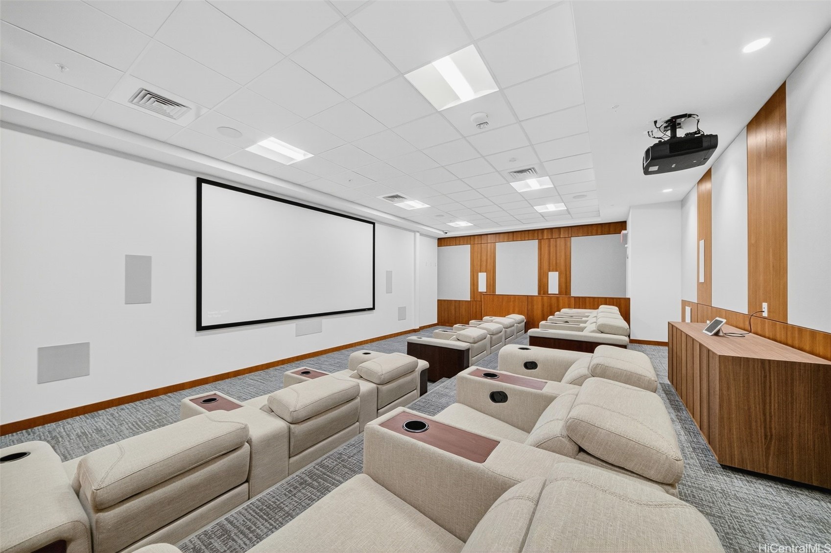 1515 Liona Street 4101