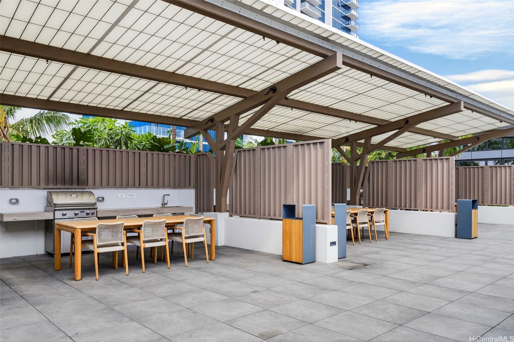 1515 Liona Street 4101