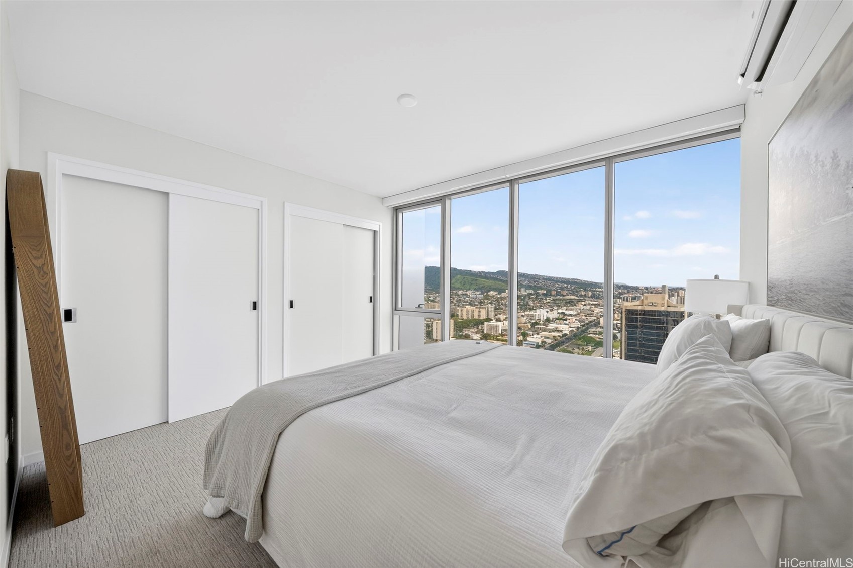 1515 Liona Street 4101