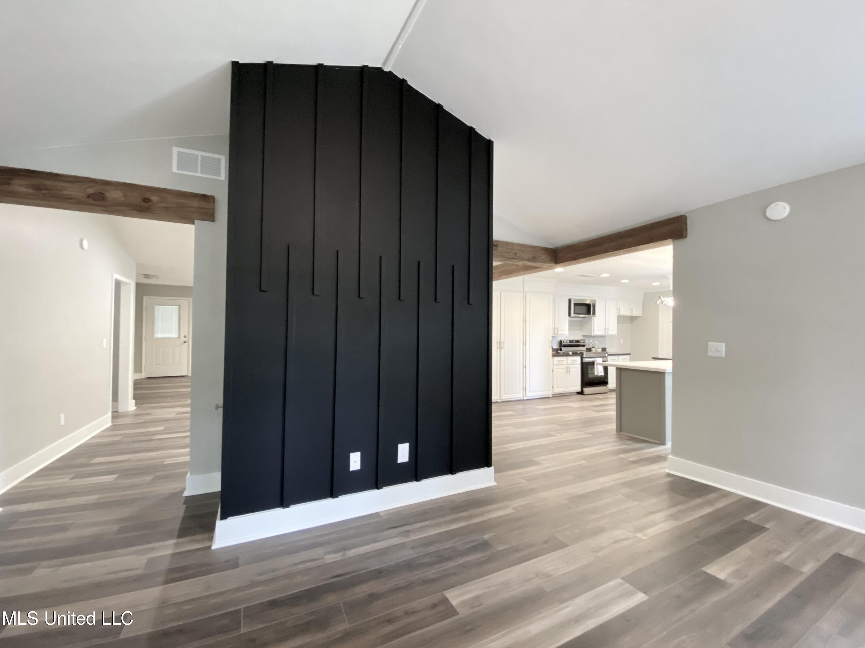 111 N Sweetgum Road