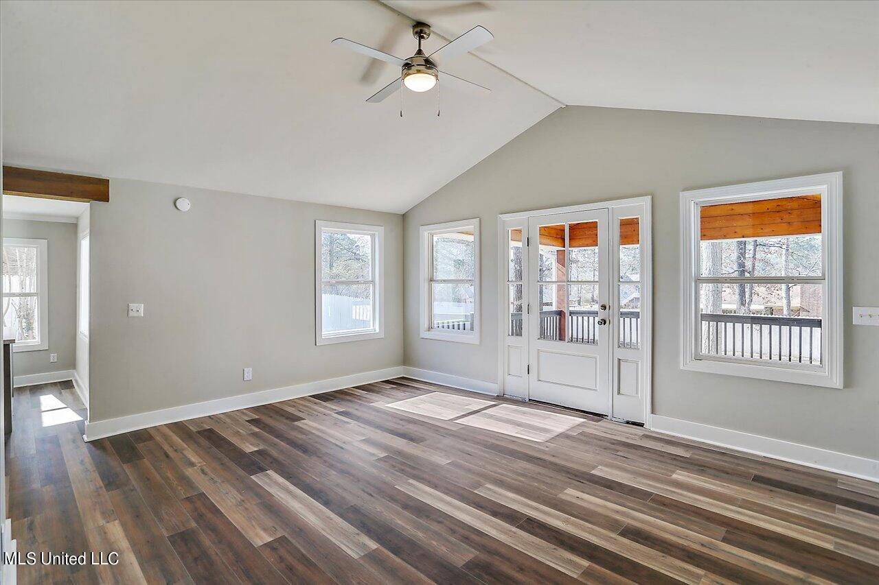 111 N Sweetgum Road