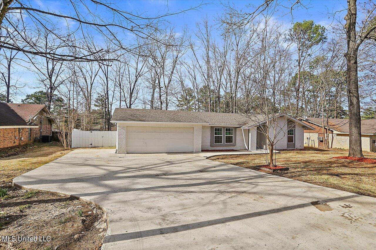 111 N Sweetgum Road