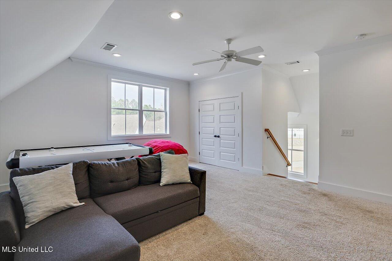 119 Silverleaf Drive