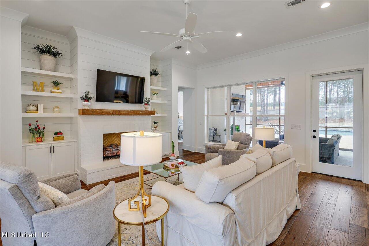119 Silverleaf Drive