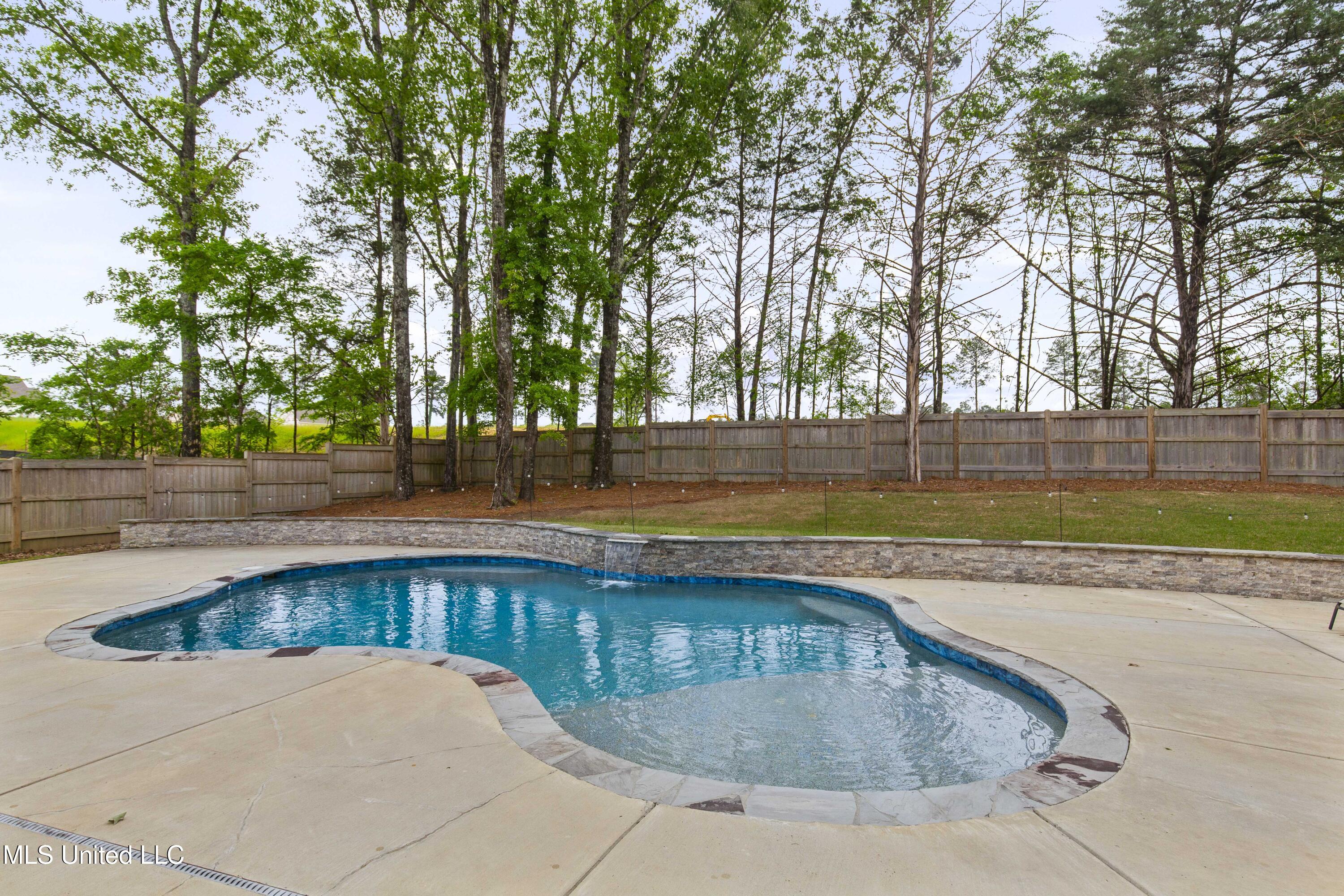 119 Silverleaf Drive