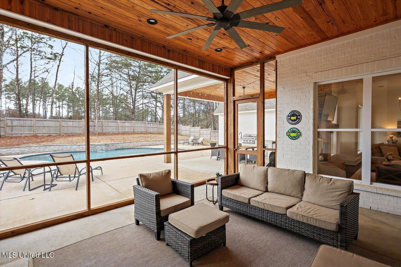119 Silverleaf Drive