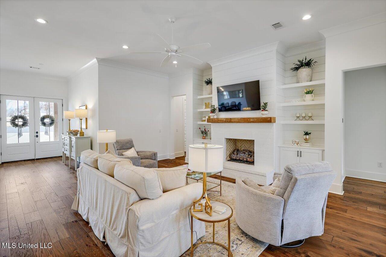 119 Silverleaf Drive