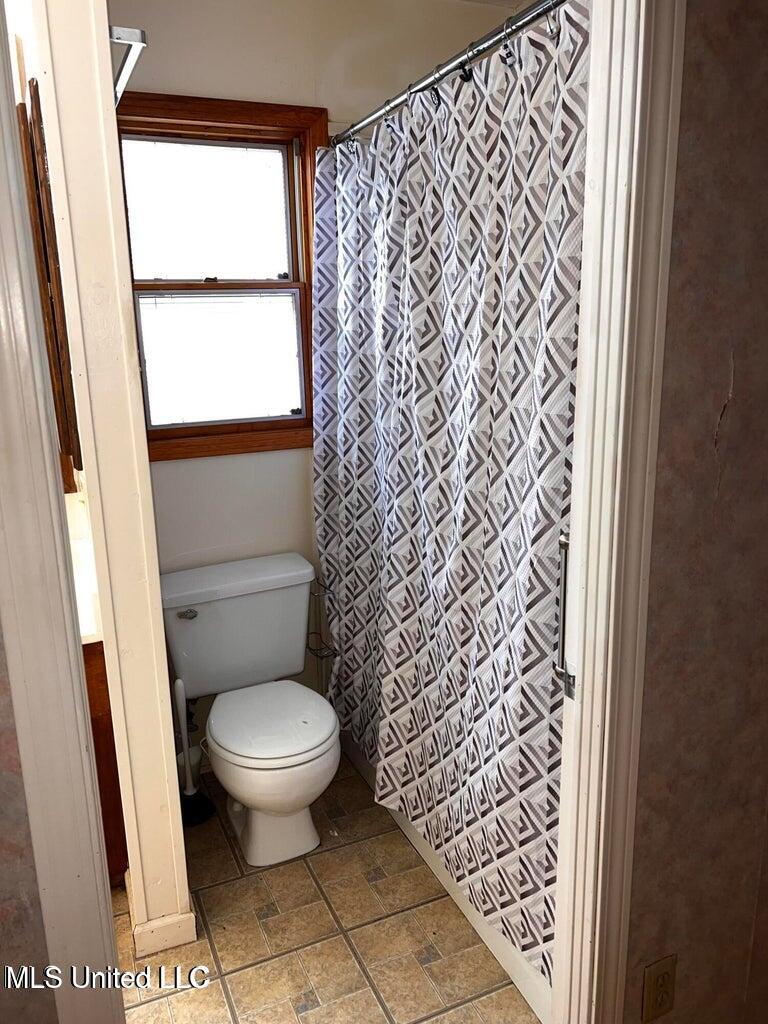 1404 Winchester Street