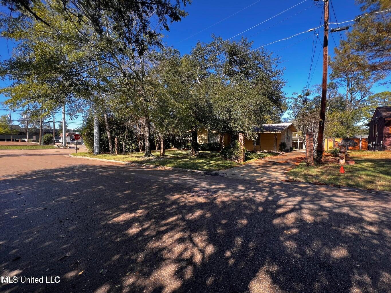 1404 Winchester Street