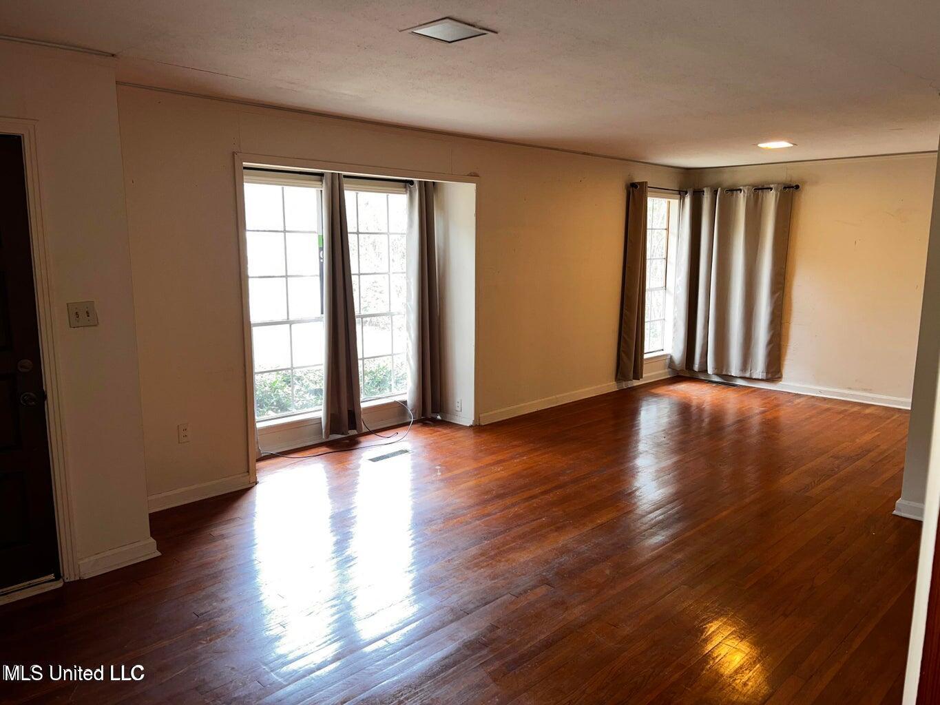 1404 Winchester Street