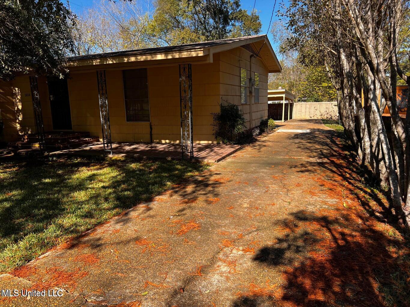 1404 Winchester Street