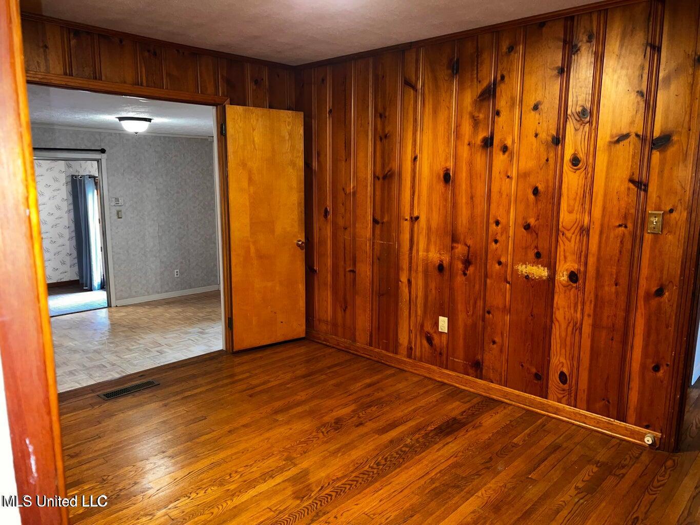 1404 Winchester Street