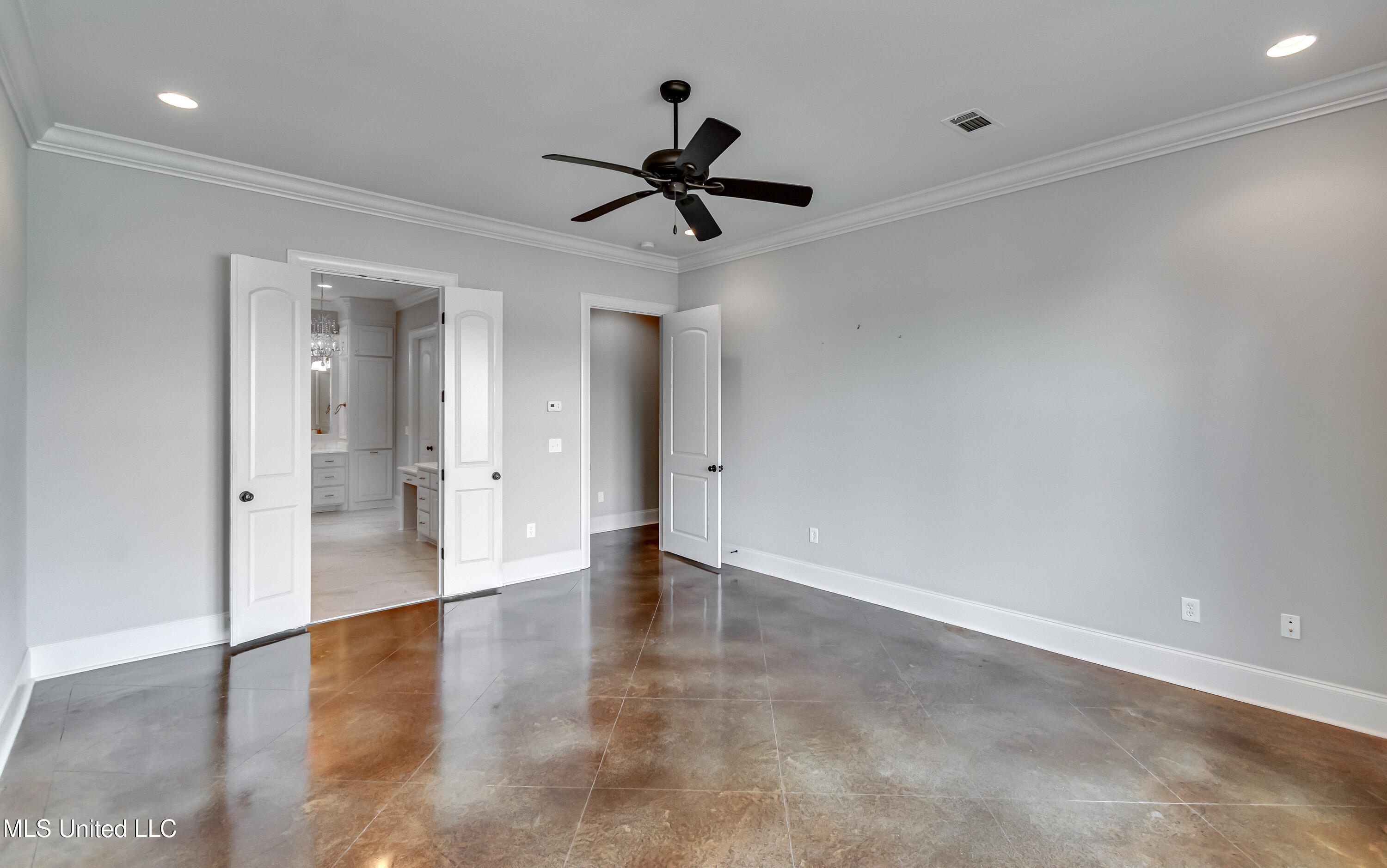 294 Dover Lane