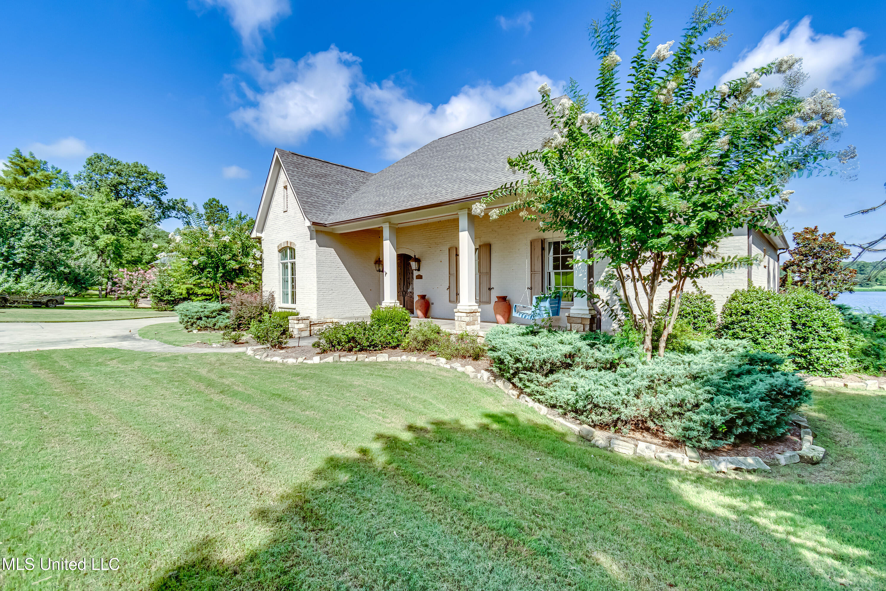 294 Dover Lane