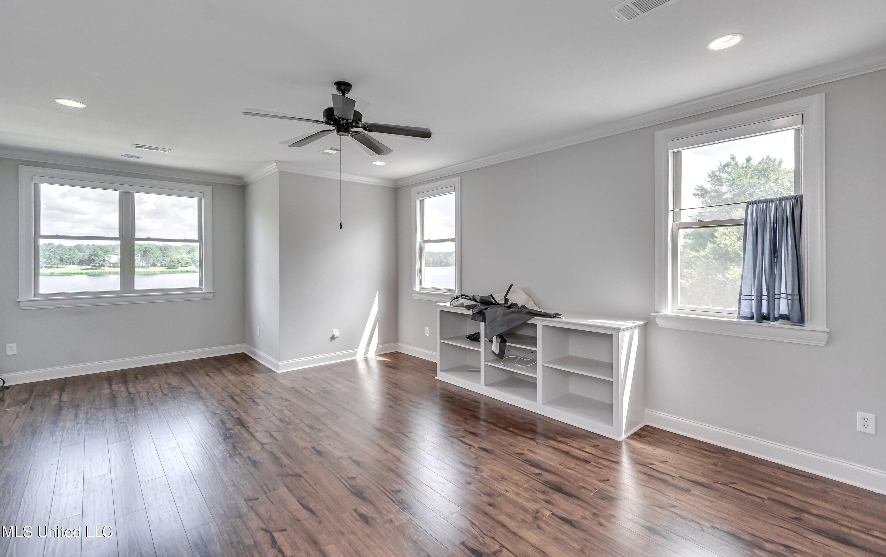 294 Dover Lane
