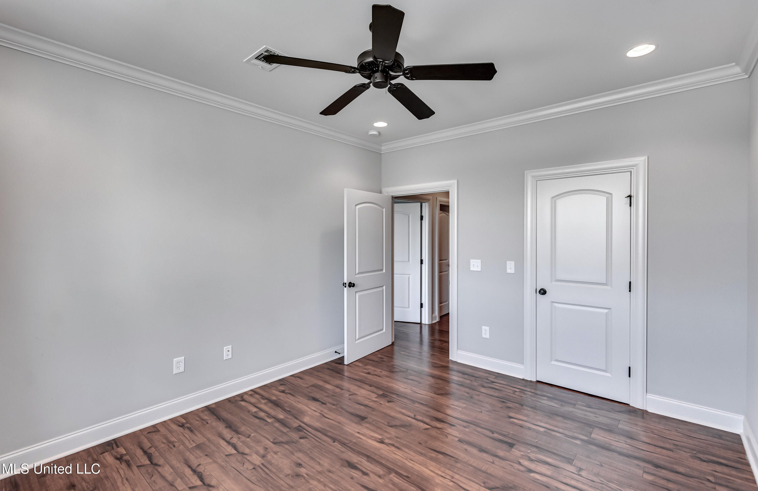 294 Dover Lane