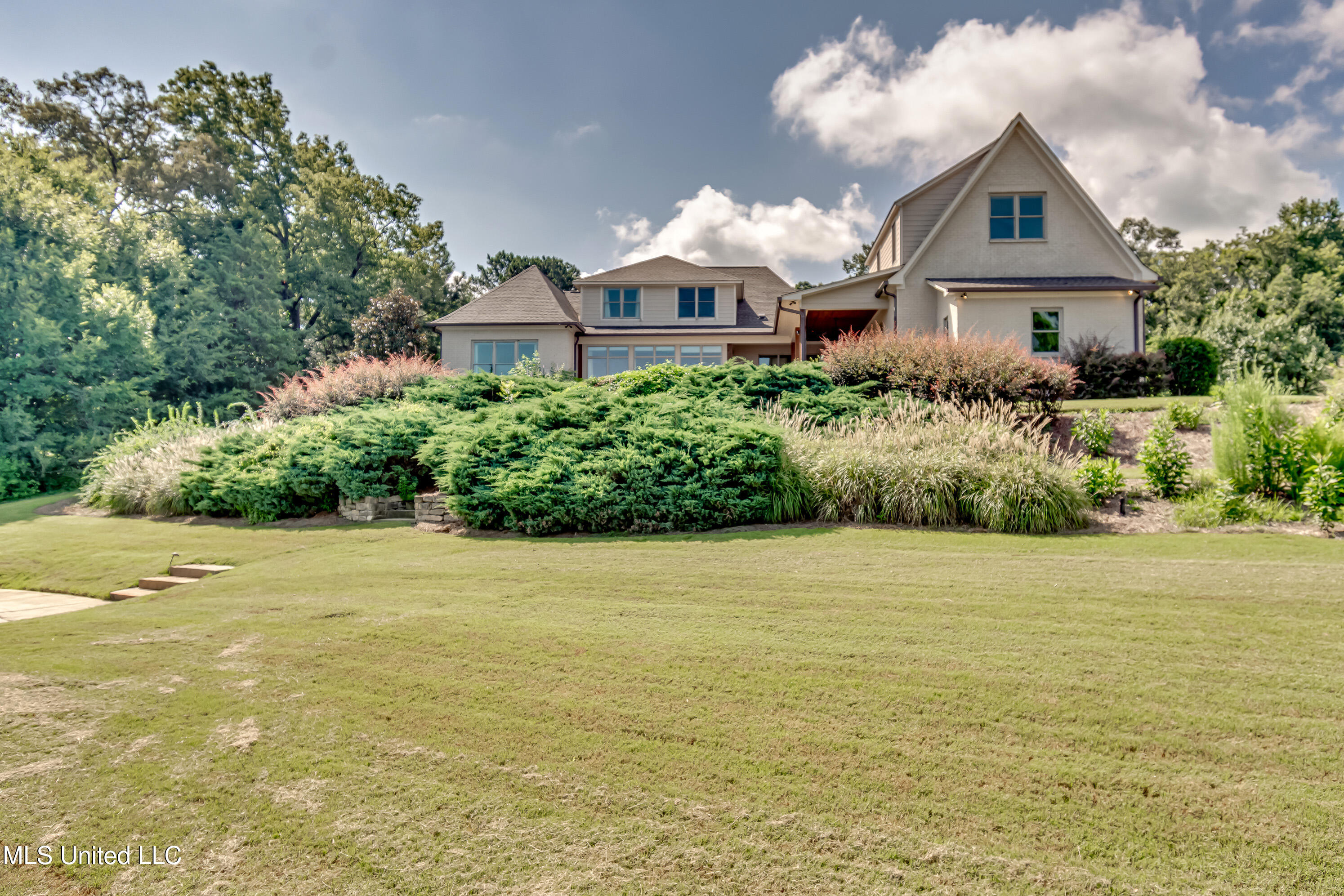 294 Dover Lane