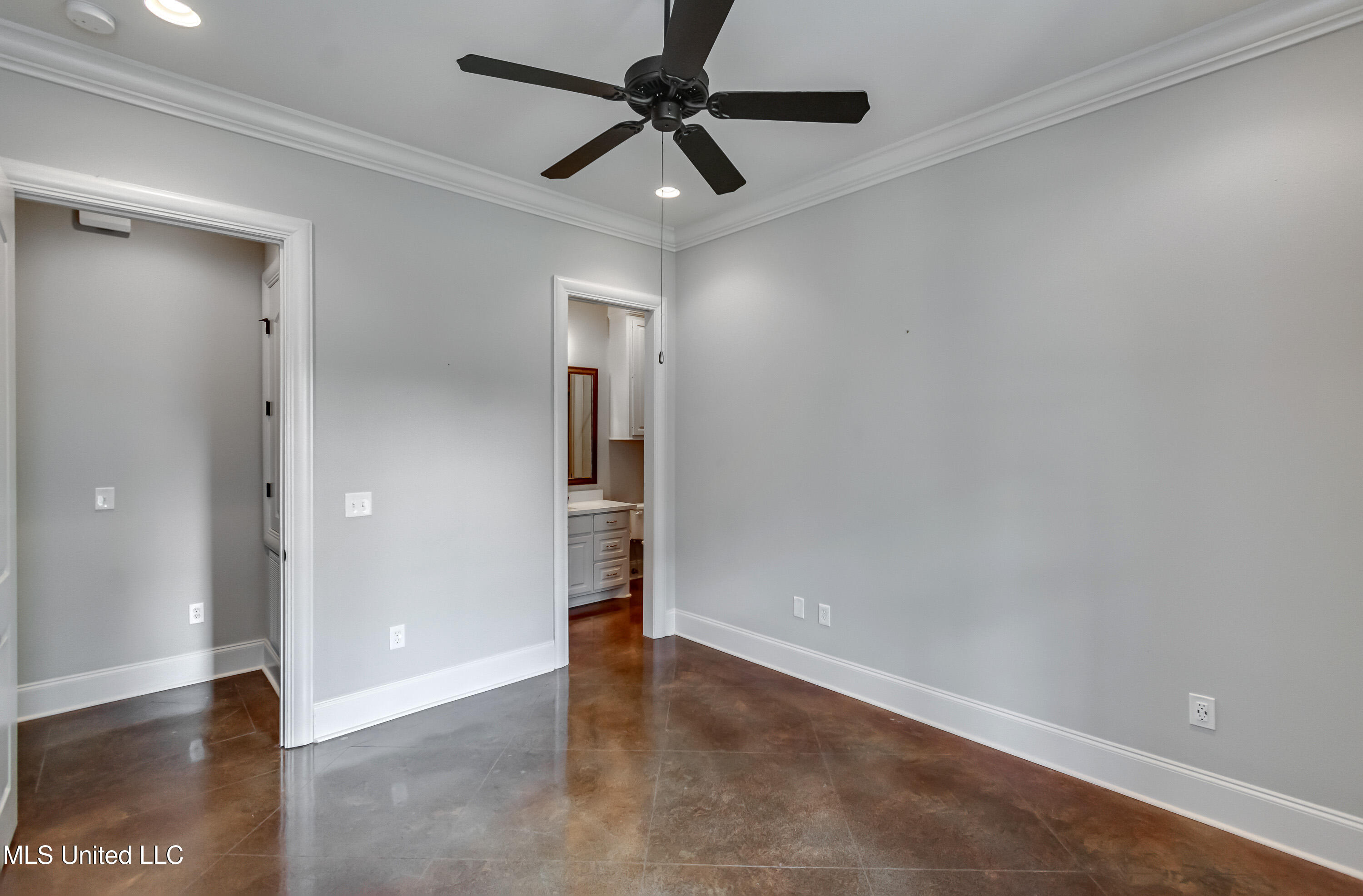 294 Dover Lane