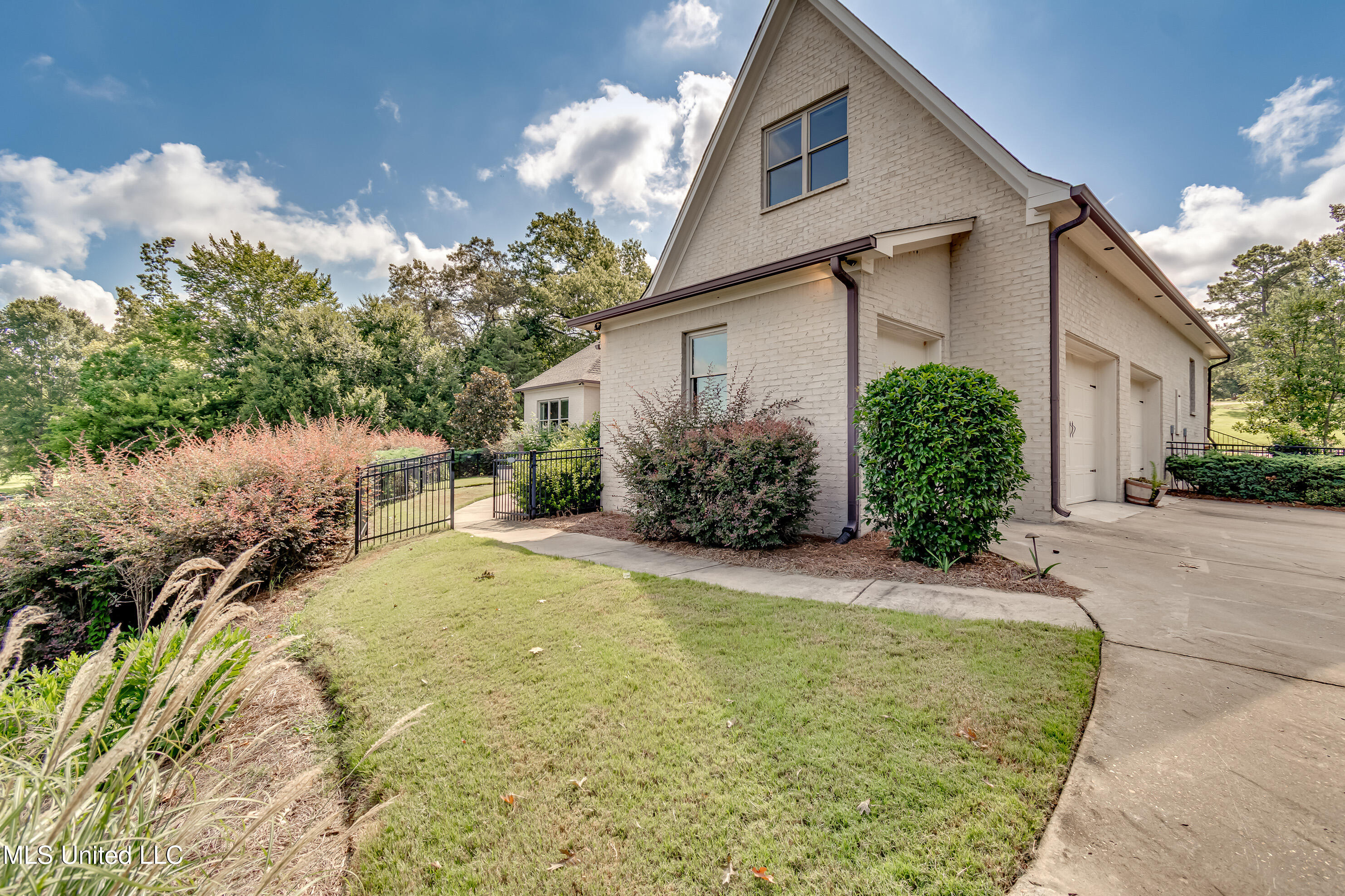 294 Dover Lane