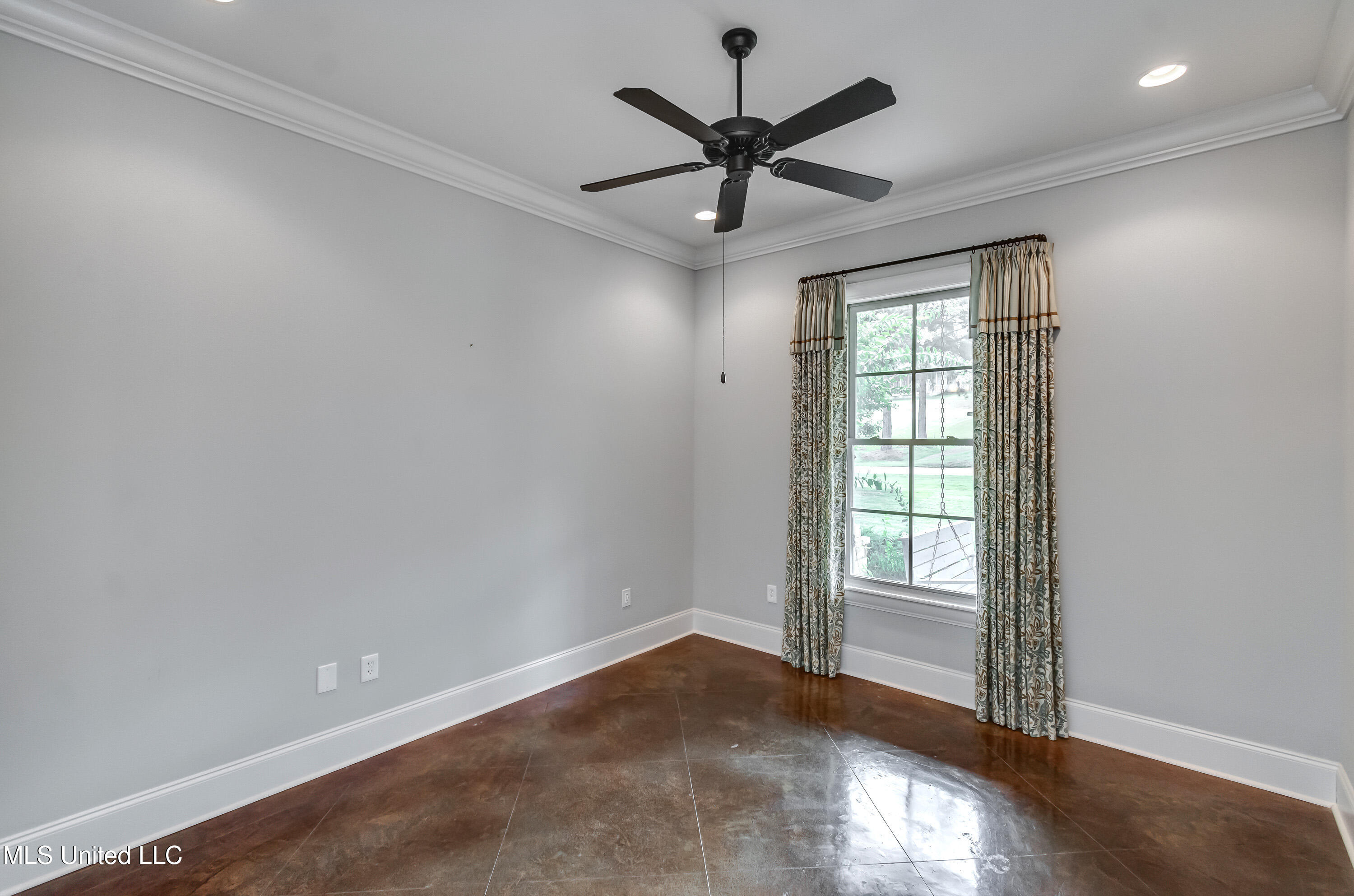 294 Dover Lane