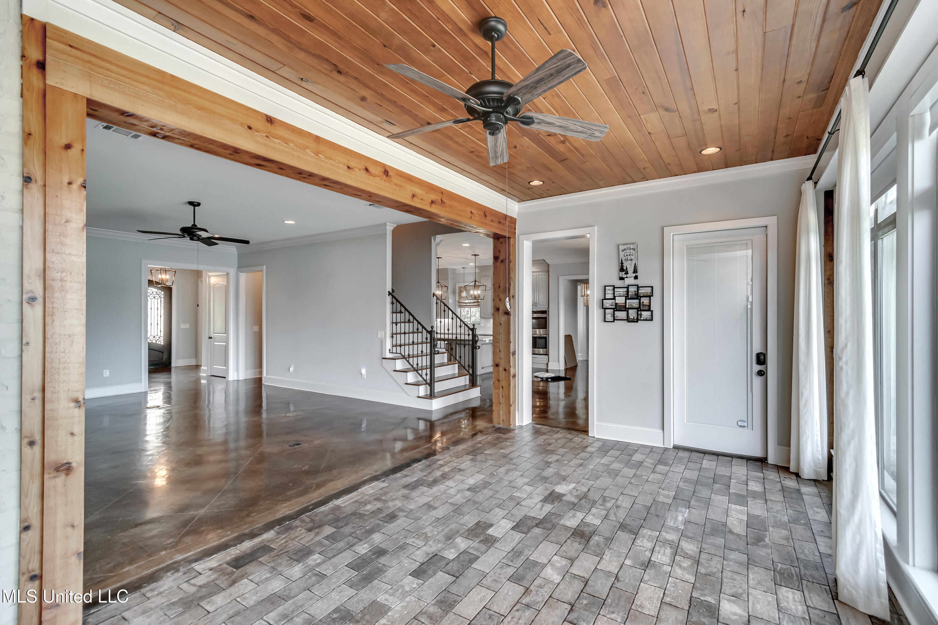 294 Dover Lane