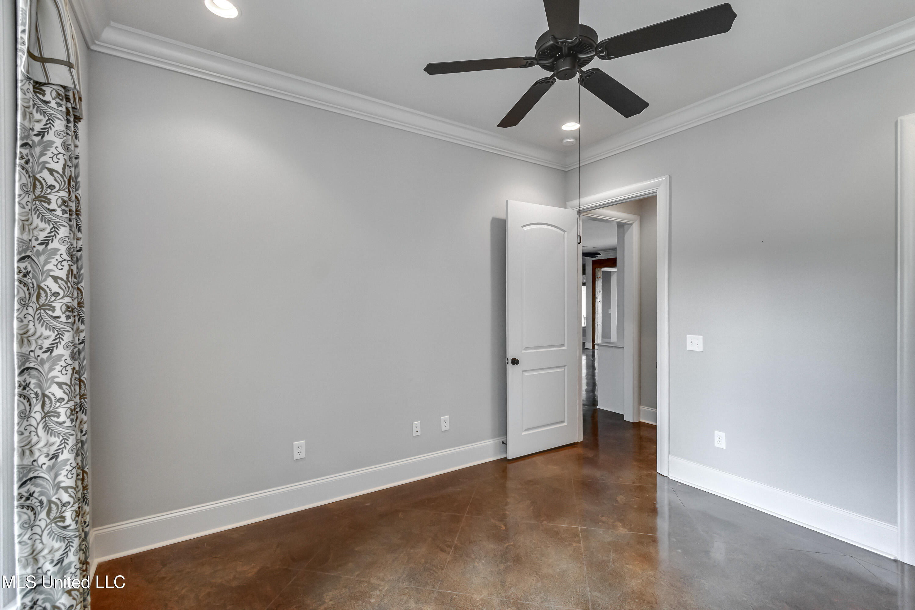 294 Dover Lane