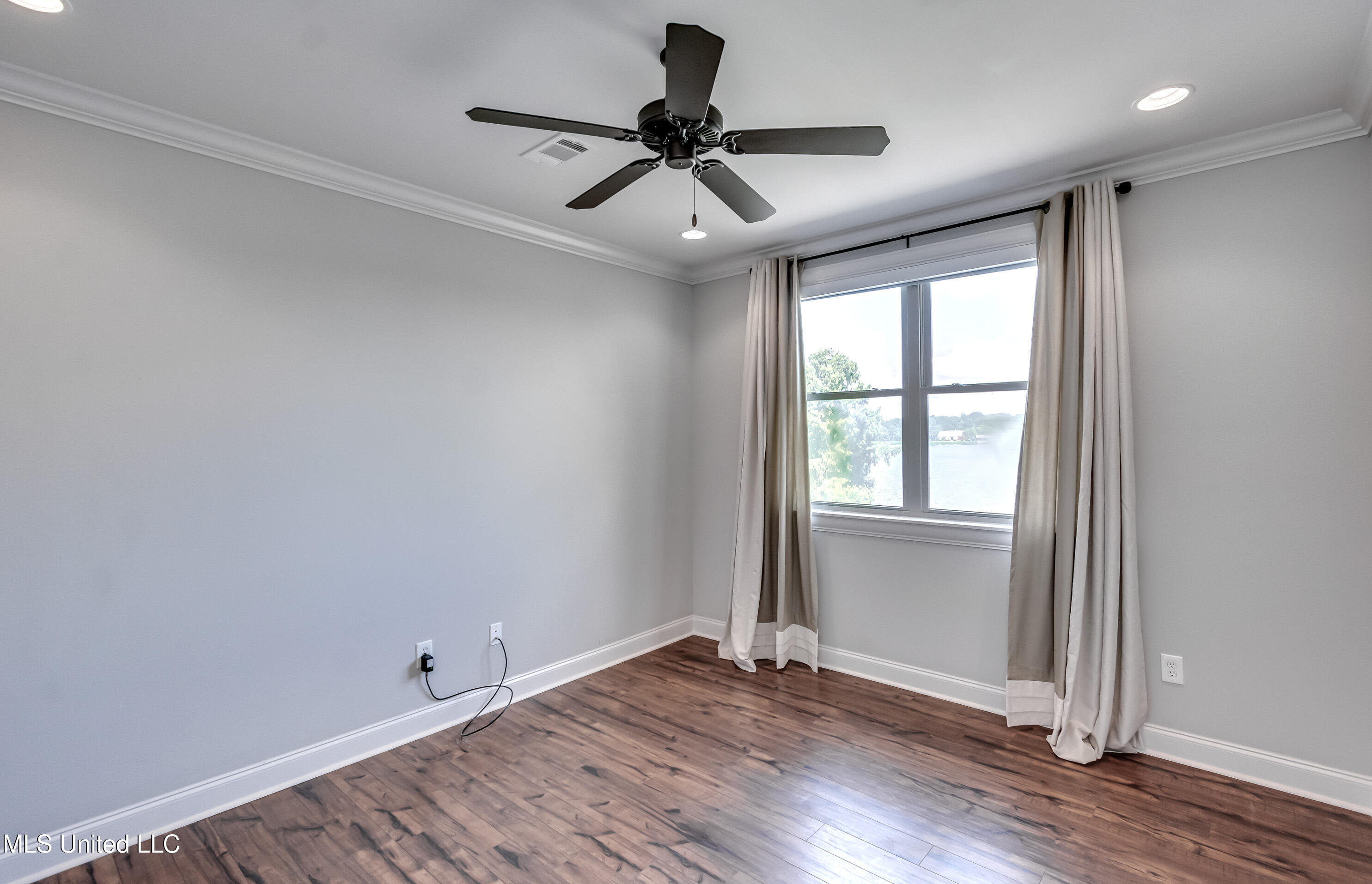 294 Dover Lane